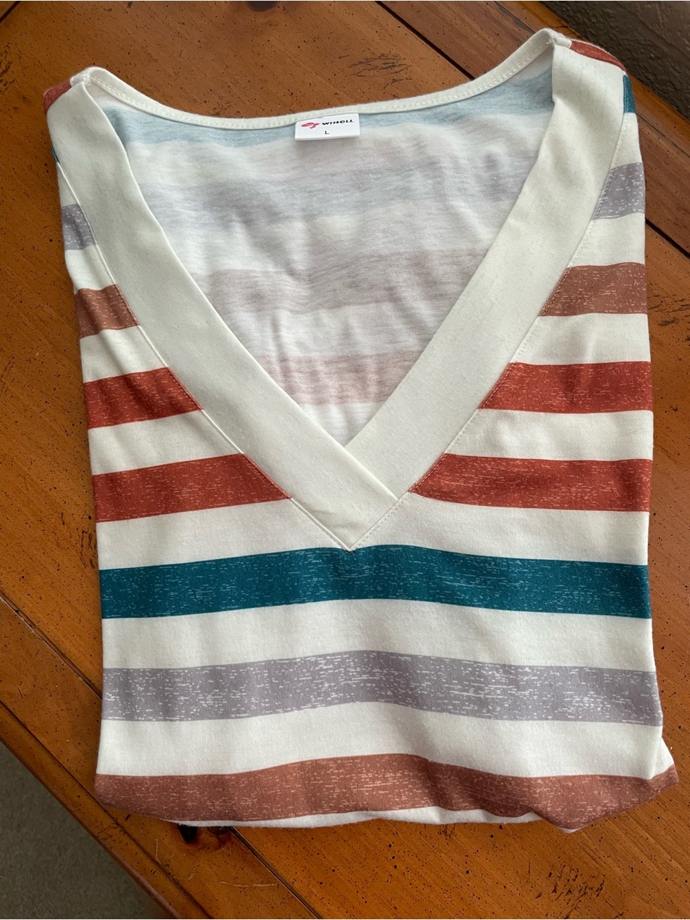 Women’s Striped V-Neck Short Sleeved Top Size L